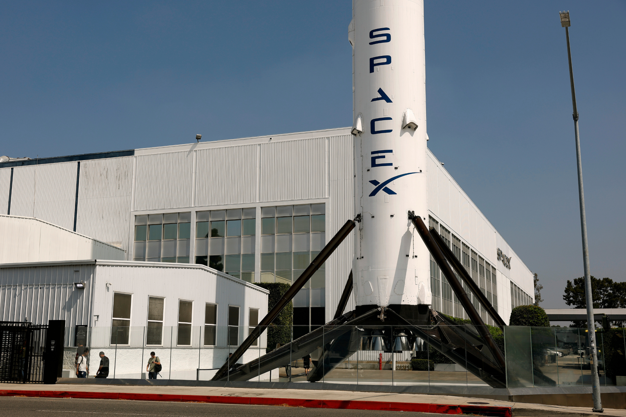 Musk pledges SpaceX share for US children, Australia MP hit by car ...
