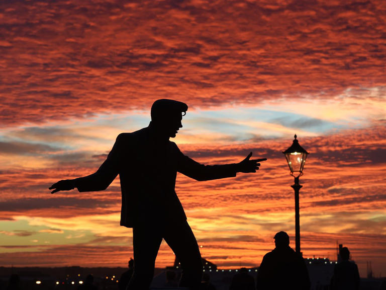 Why do the clocks change in the UK and should we still do it?