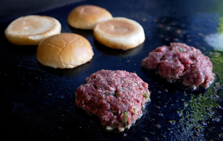 'Serial Griller' TV show showcases Nashville and the Hemingway burger