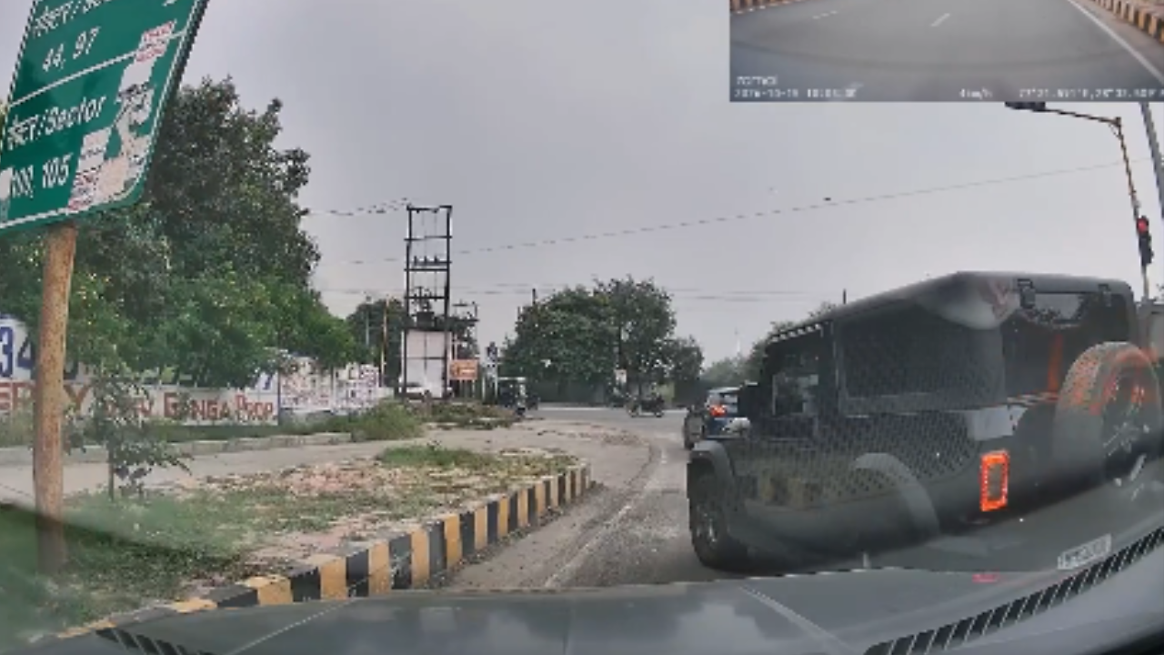 Caught On Cam! Yet Another Speeding Thar Casually Jumps Red Light ...