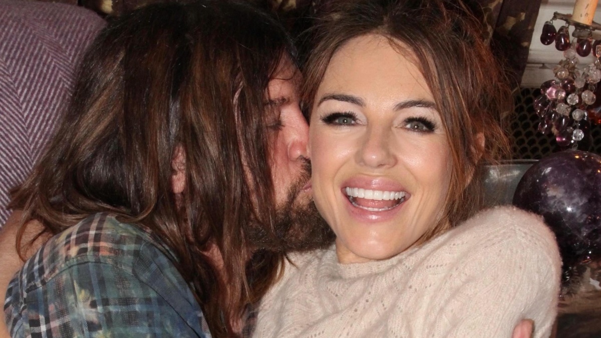 Billy Ray Cyrus and Elizabeth Hurleys engagement sparks a new Hollywood ...