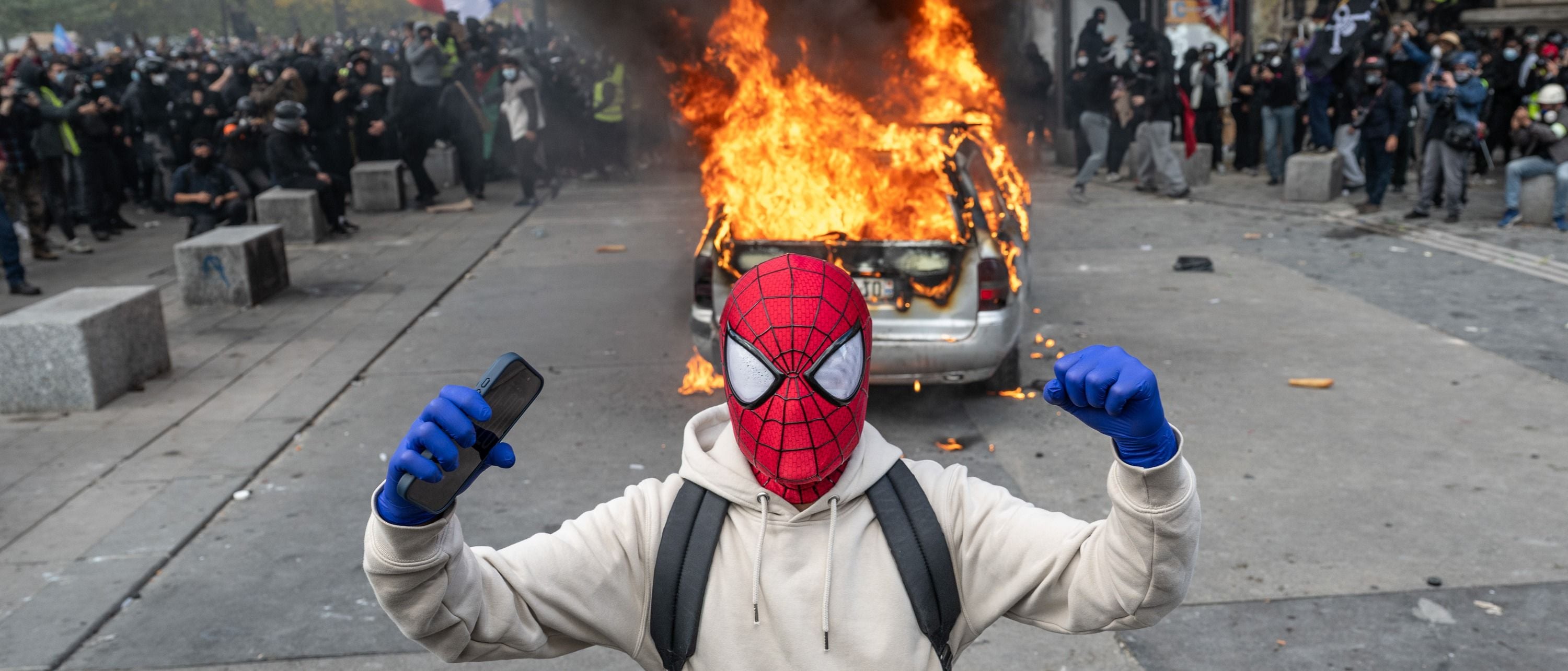 Steelers-Saints game in Paris still on despite riots, NFL says