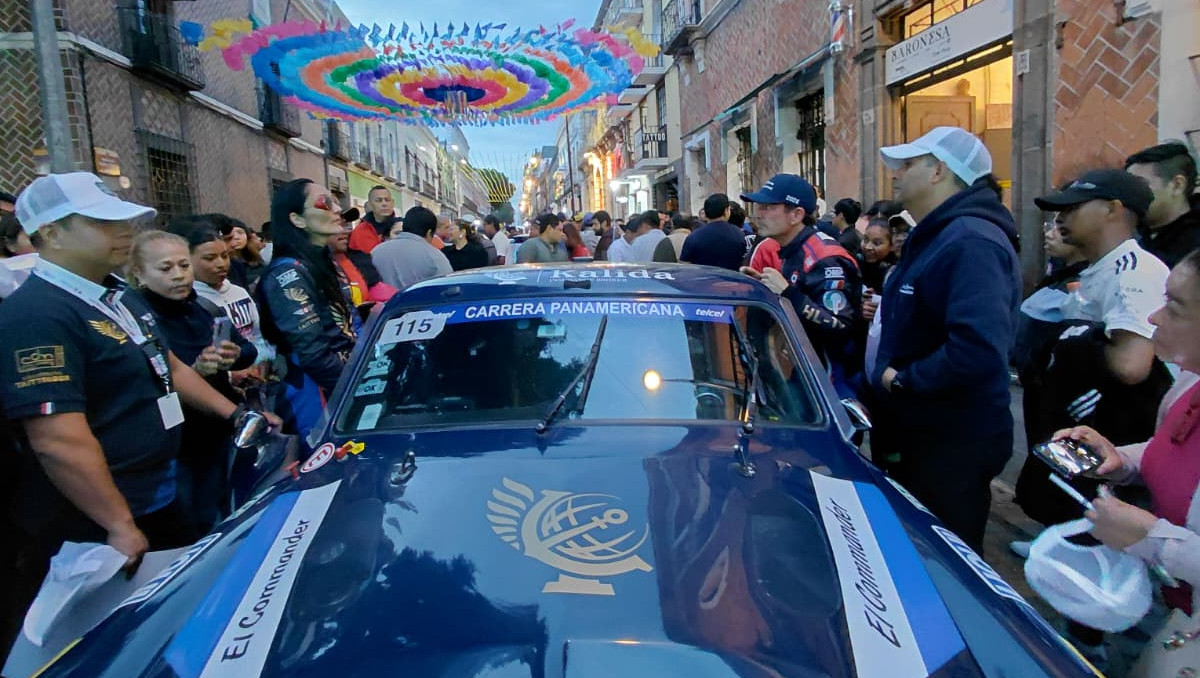 Matrimonio francés gana la etapa Puebla de la Carrera Panamericana 2026