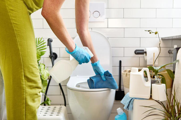 Five bathroom mistakes to avoid that encourage mould growth in cold weather