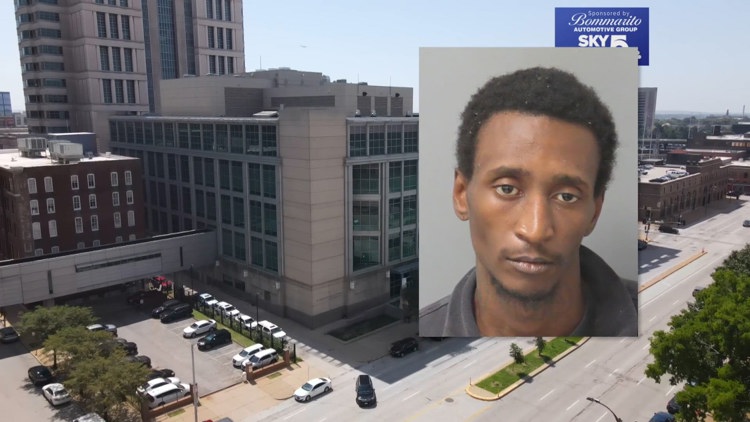 Suspect escapes St. Louis jail through ceiling in major security lapse; investigation underway