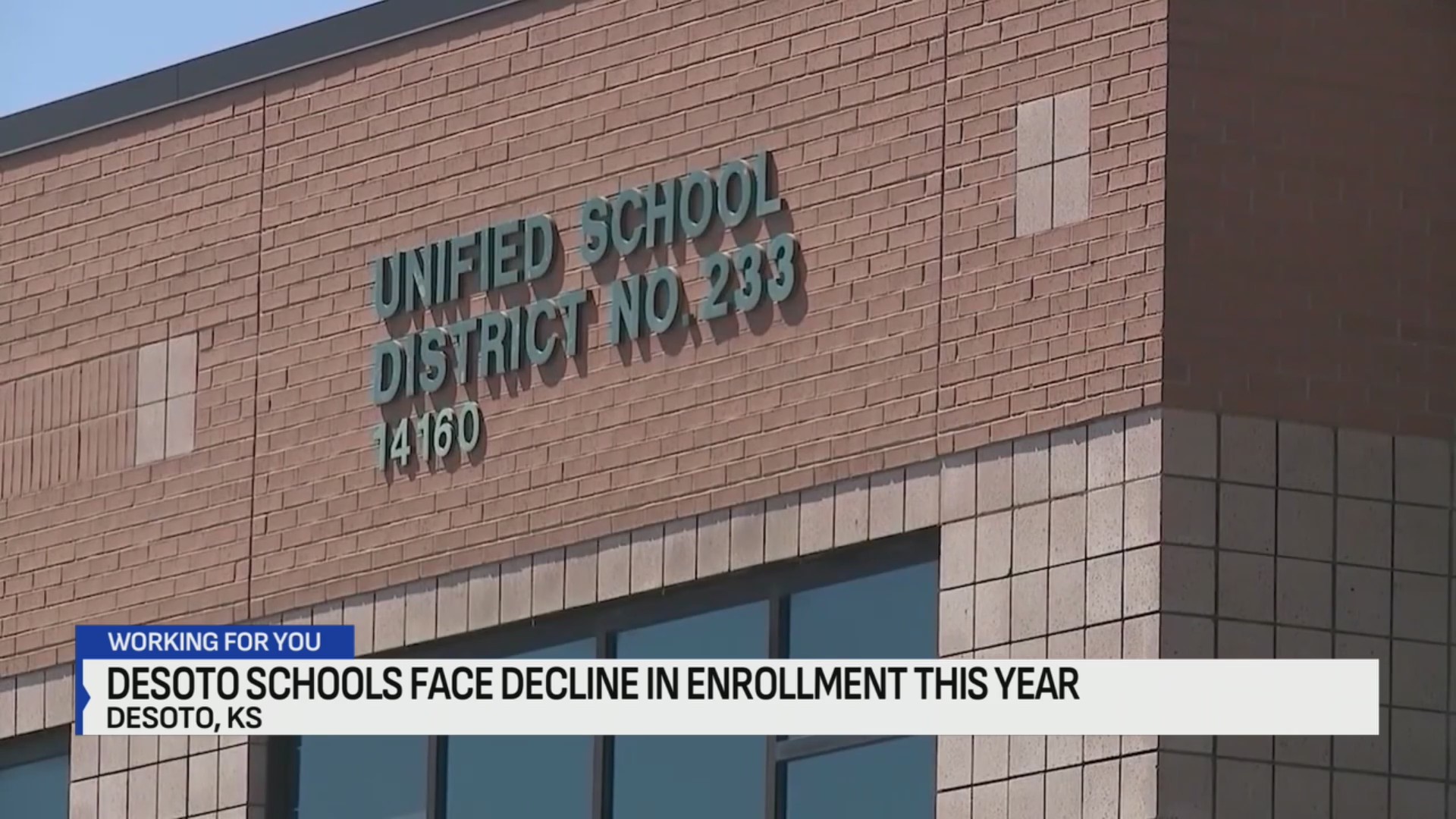 De Soto school district sees unexpected slight drop in enrollment this year