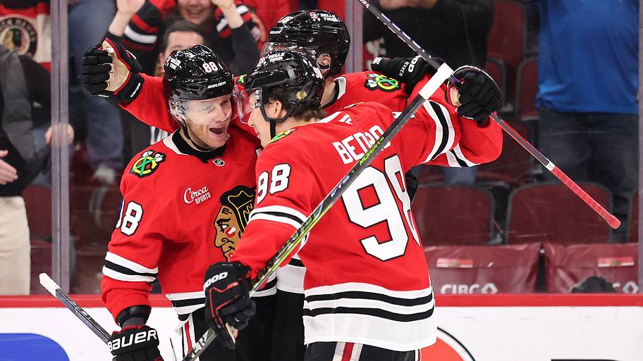 Blackhawks practice notebook: Injury updates, line rushes, Bedard ...