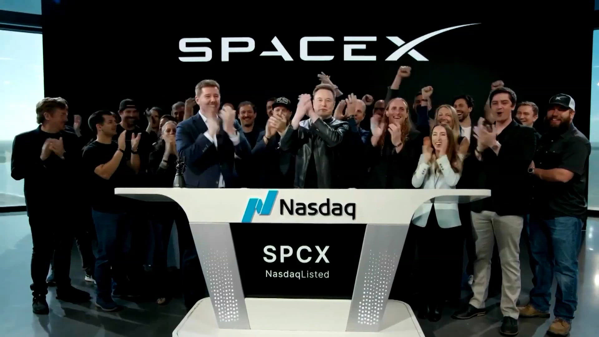 Elon Musk says every child in America will get 1 SpaceX share next year