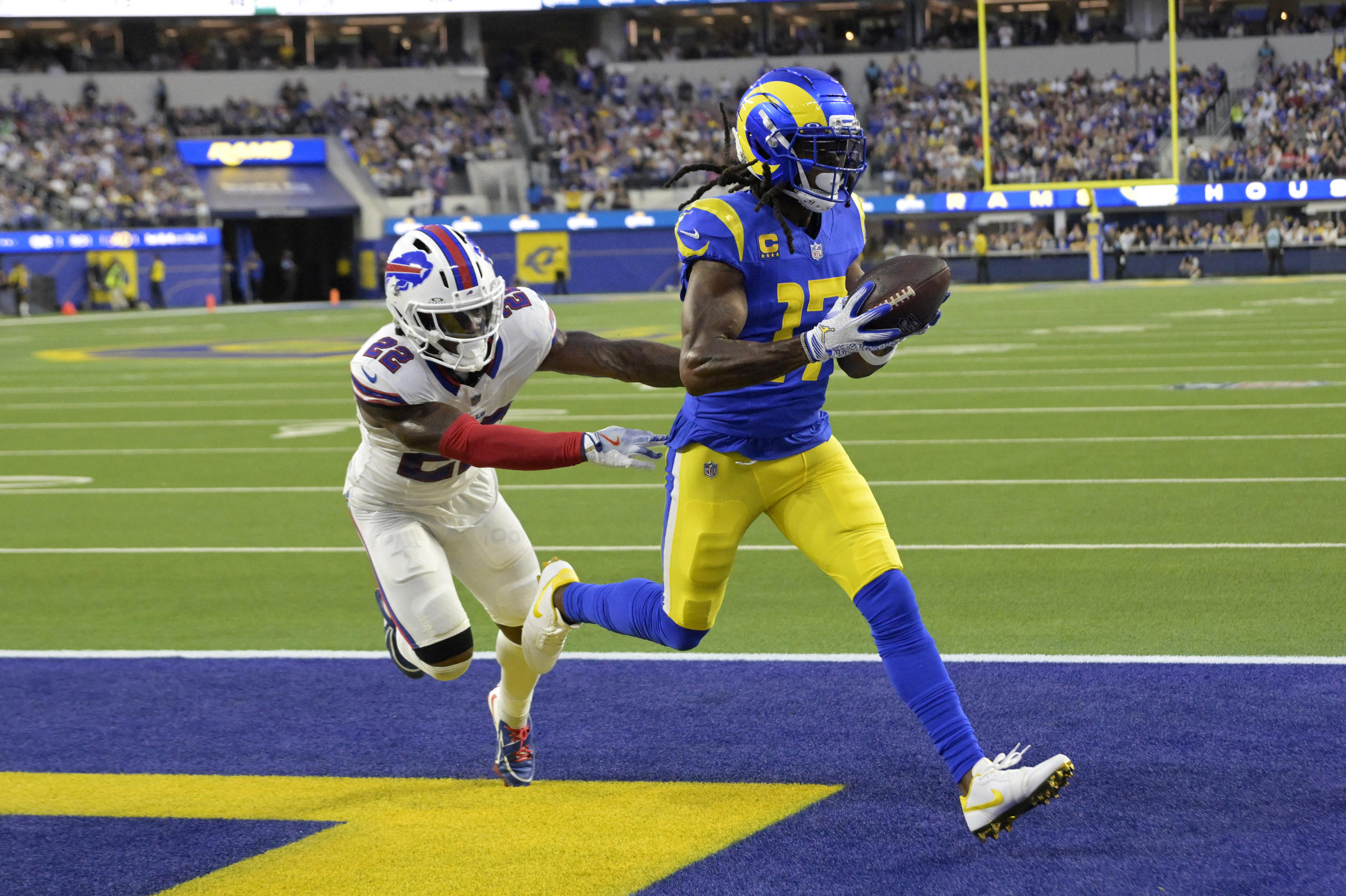 Davante Adams to miss extended time