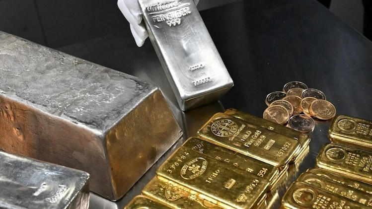 Gold, silver prices on October 20: Check latest rates in Delhi, Mumbai ...