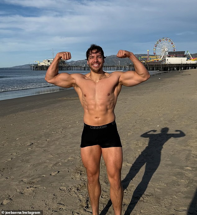 Arnold Schwarzenegger's son Christopher shows off ripped frame after ...