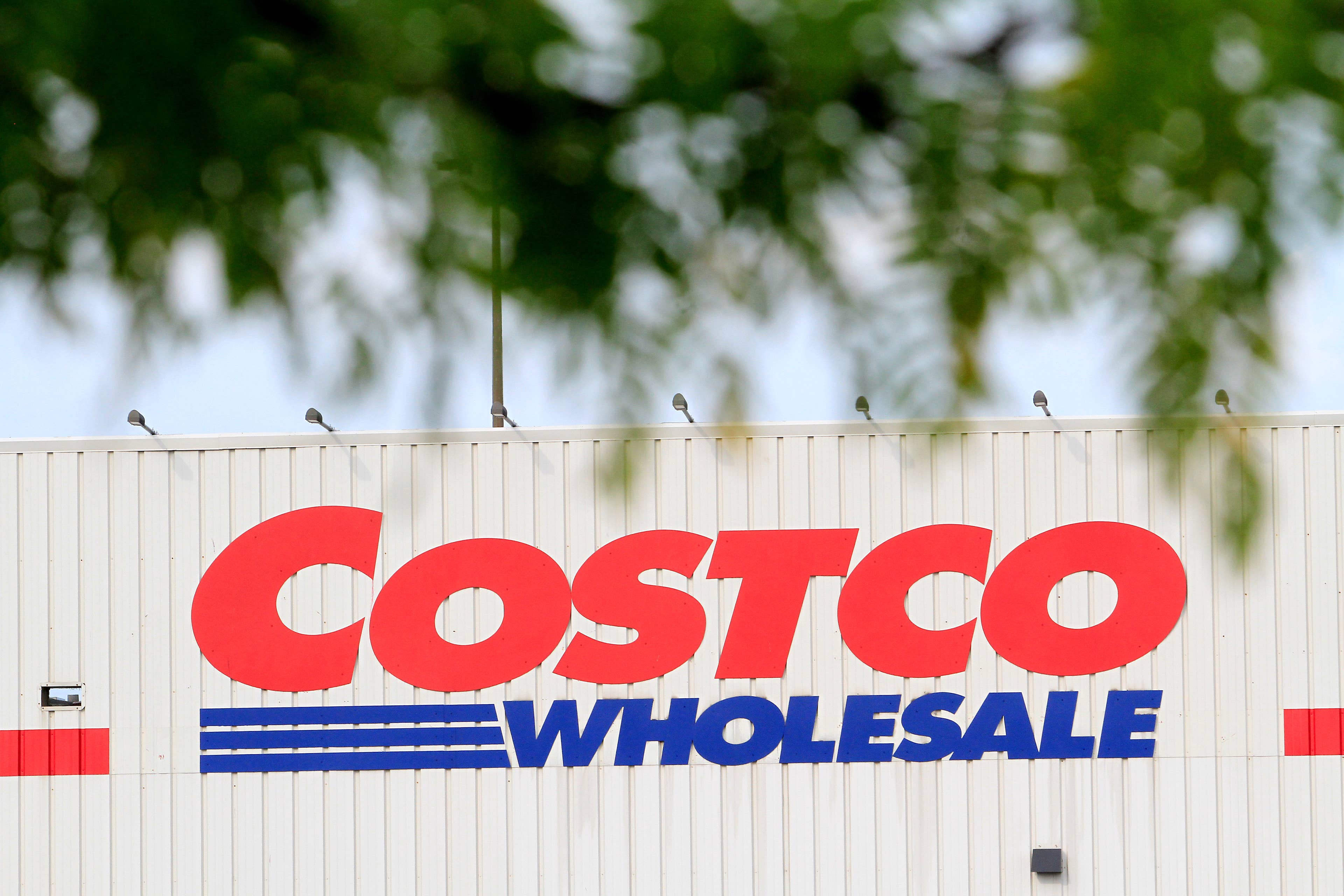 Costco's Altra sneakers: Perfect fit for wide feet at $85