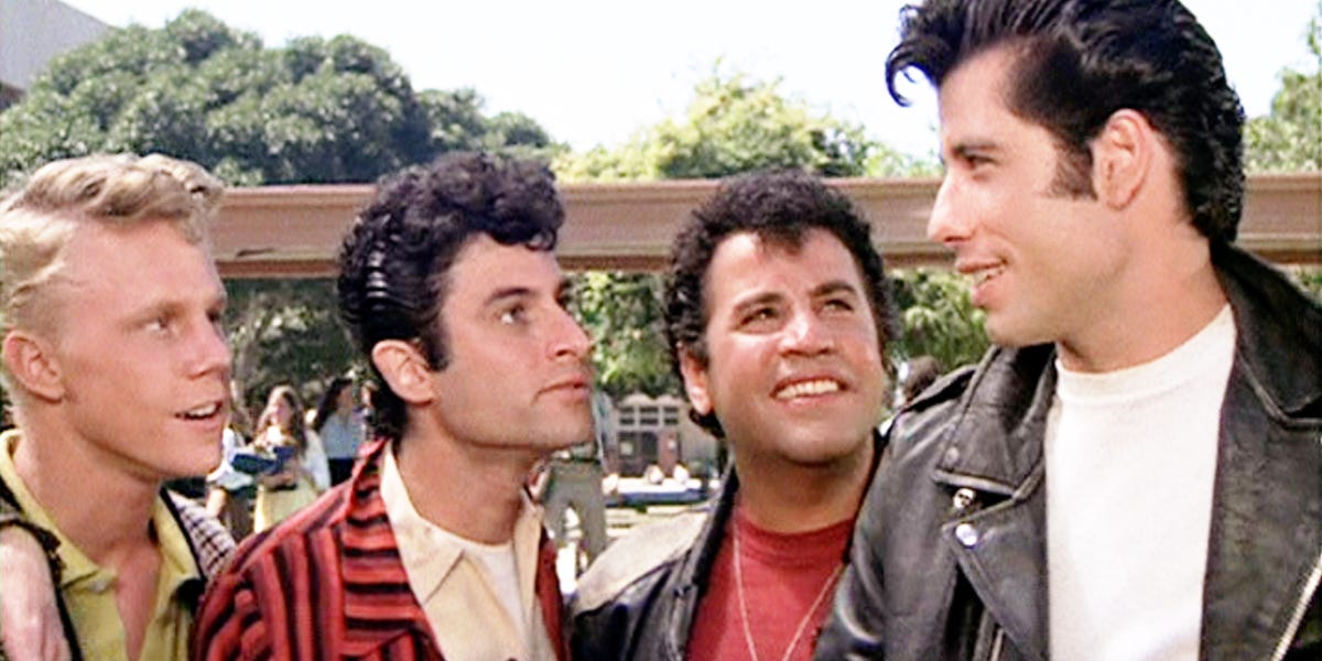The best Halloween costume ideas for 4 people to wear with your favorite crew