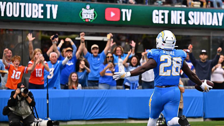 Week 7 fantasy football waiver wire debate: Najee Harris vs. Kimani Vidal