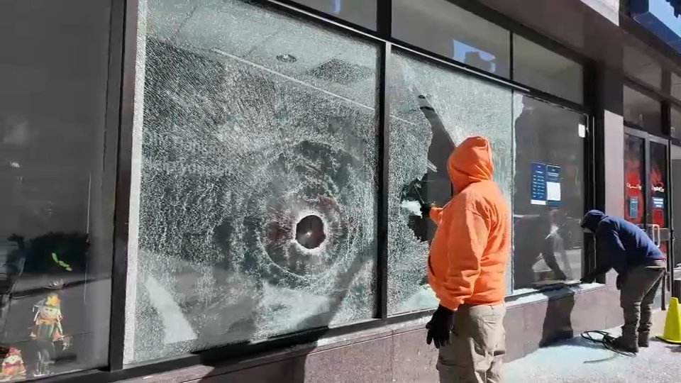 Capital One bank vandalised in Upper East Side with pro-Palestinian ...