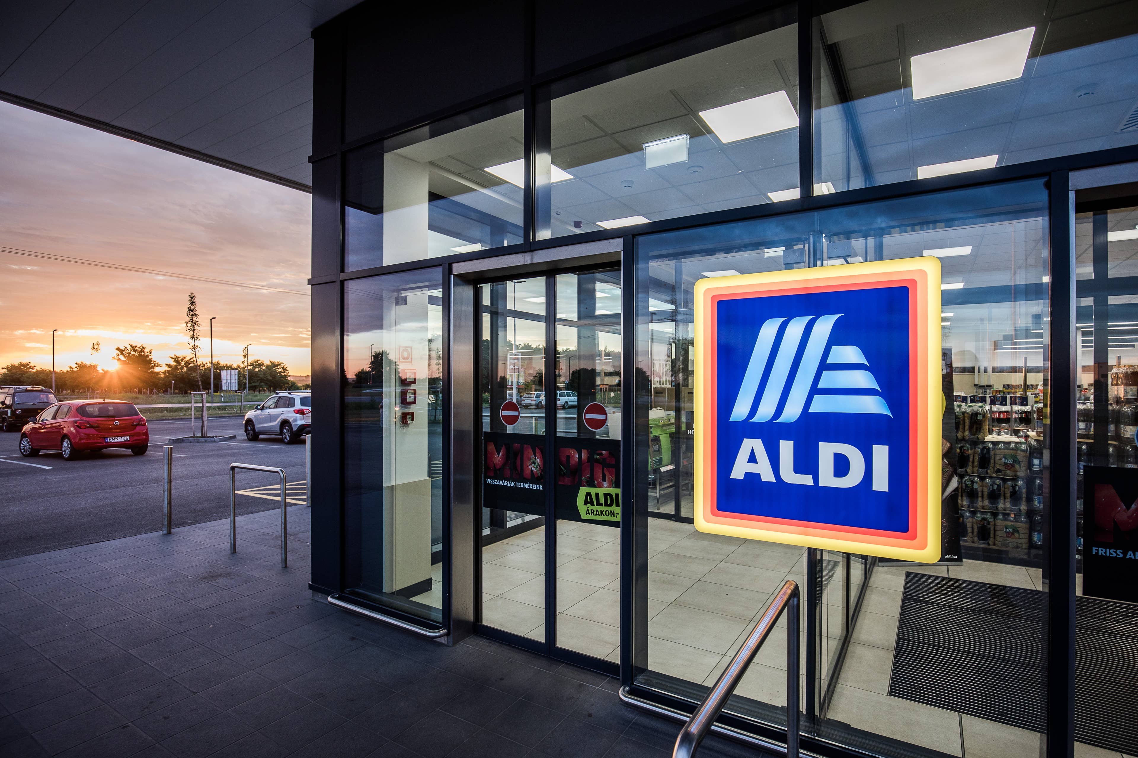 Aldi's $50 stand mixer offers KitchenAid features at a fraction of the ...