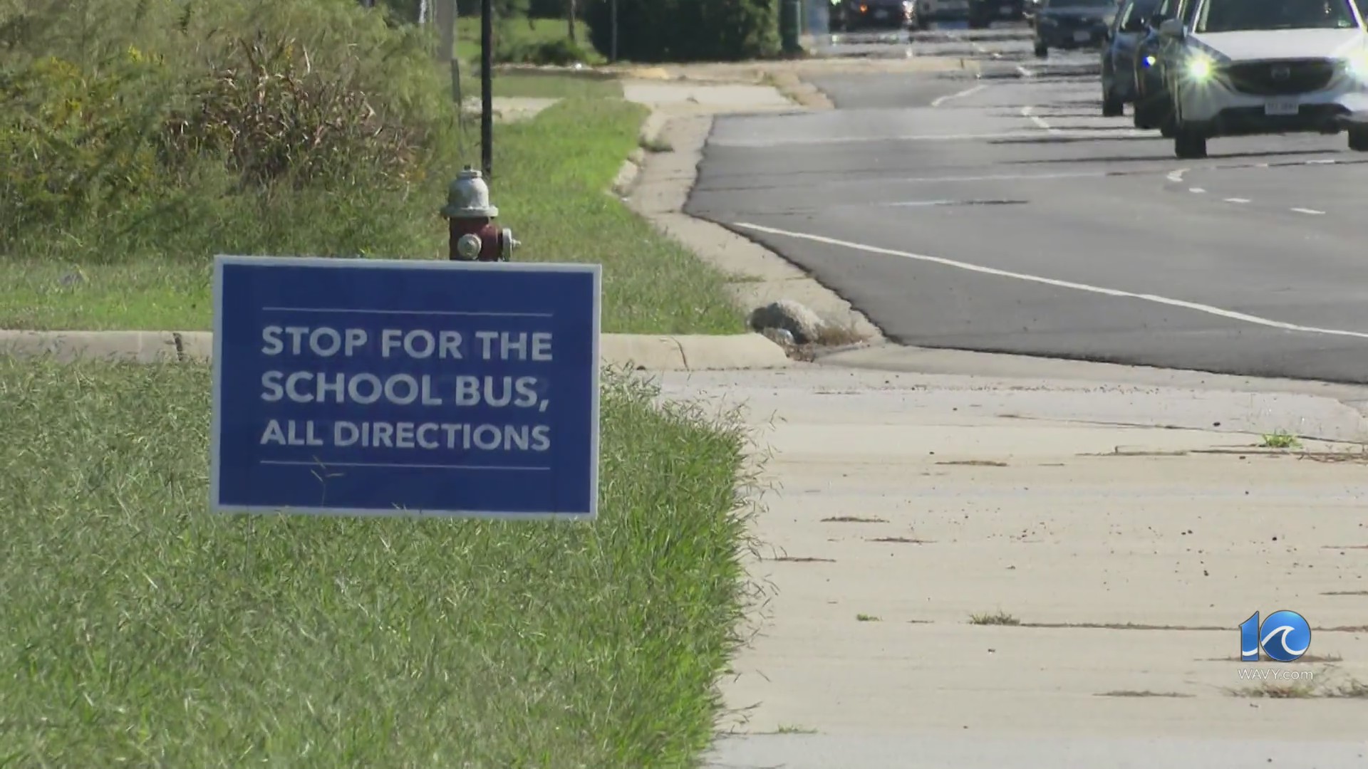 School bus safety awareness signs on Jefferson Ave.