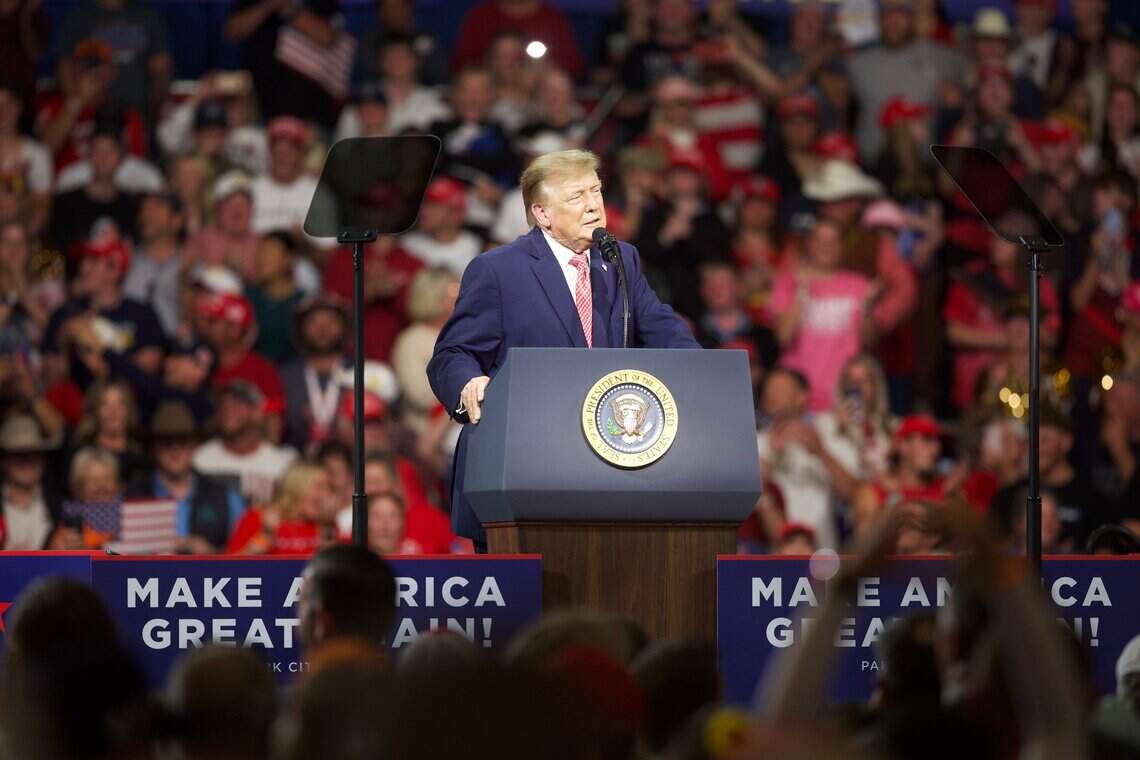 Choice in the election is clear: How Trump stumped for Kansas GOP at ...