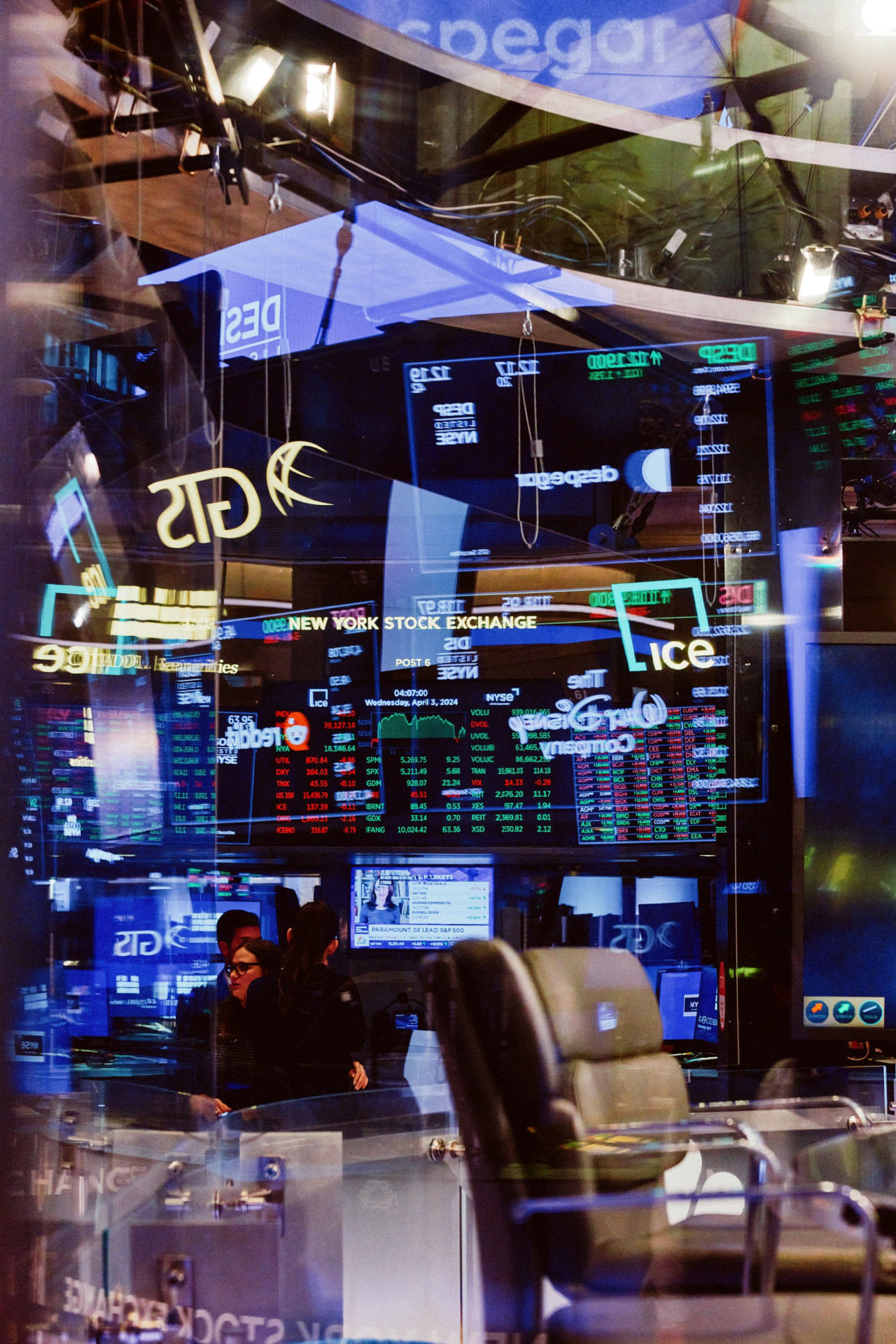 Stock pickers burned by the AI boom think their moment has finally arrived