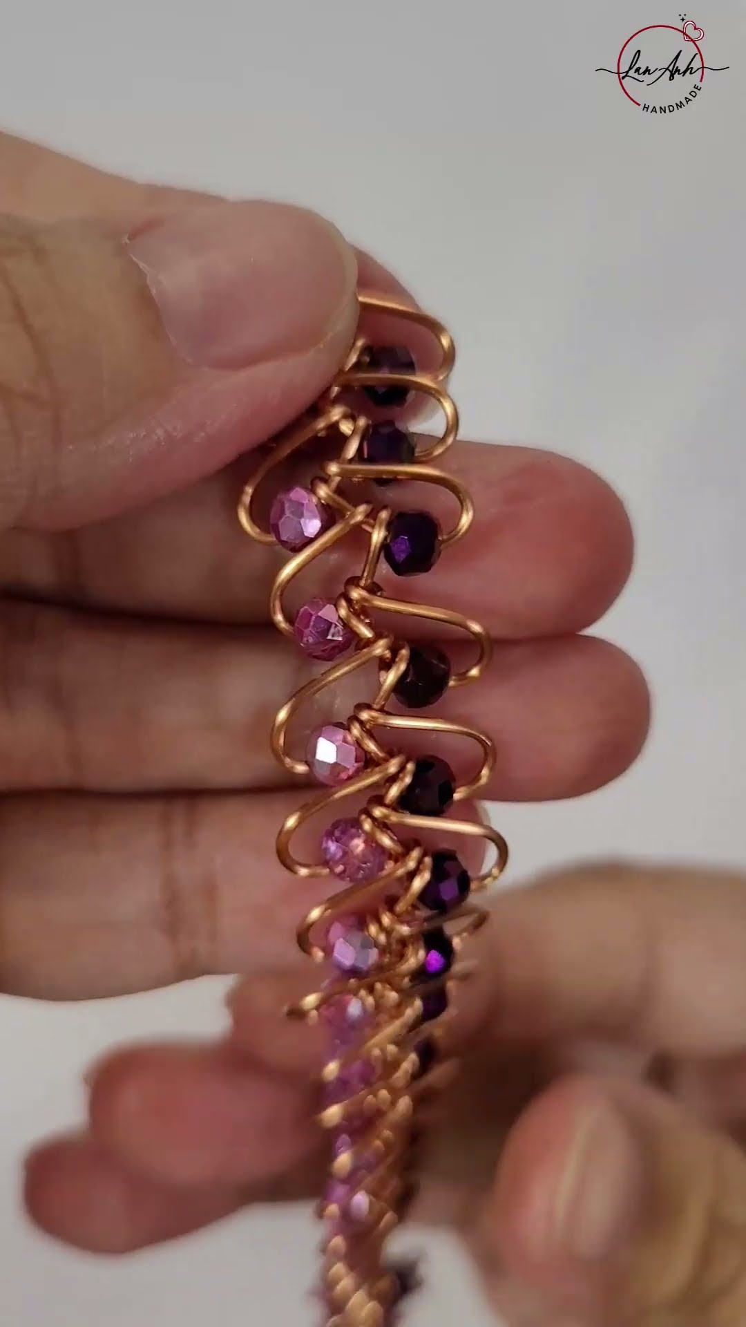 DIY wire-wrapped beaded bracelet: Step-by-step handmade copper jewelry ...