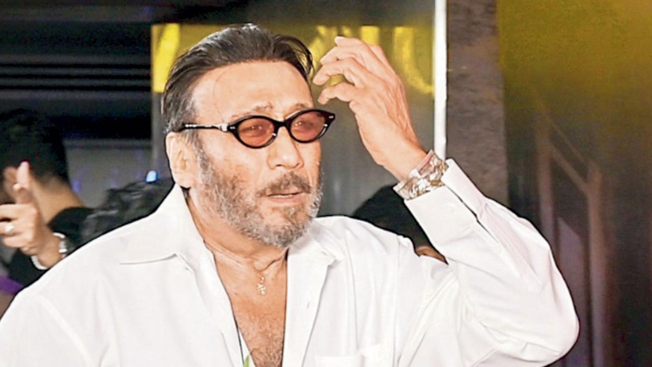 Jackie Shroff shoots for 12 hours, day after Tiger Shroff's firing incident