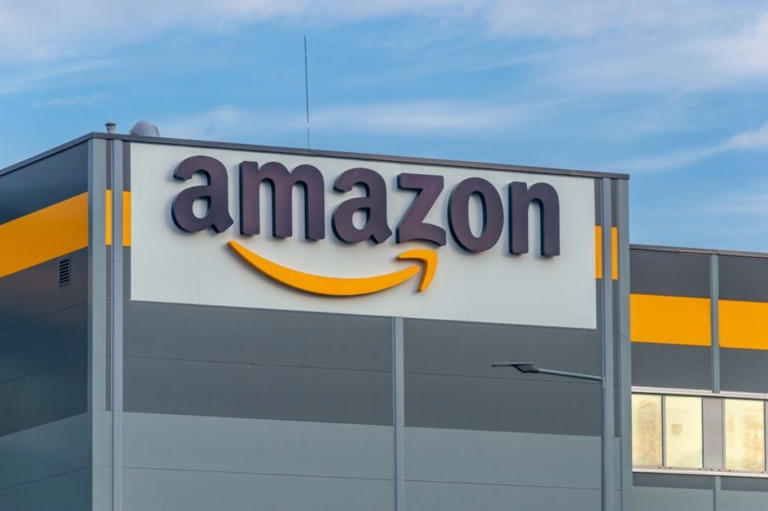 Amazon gets warrant to buy $521.4 million of 3M stock in expanded data ...