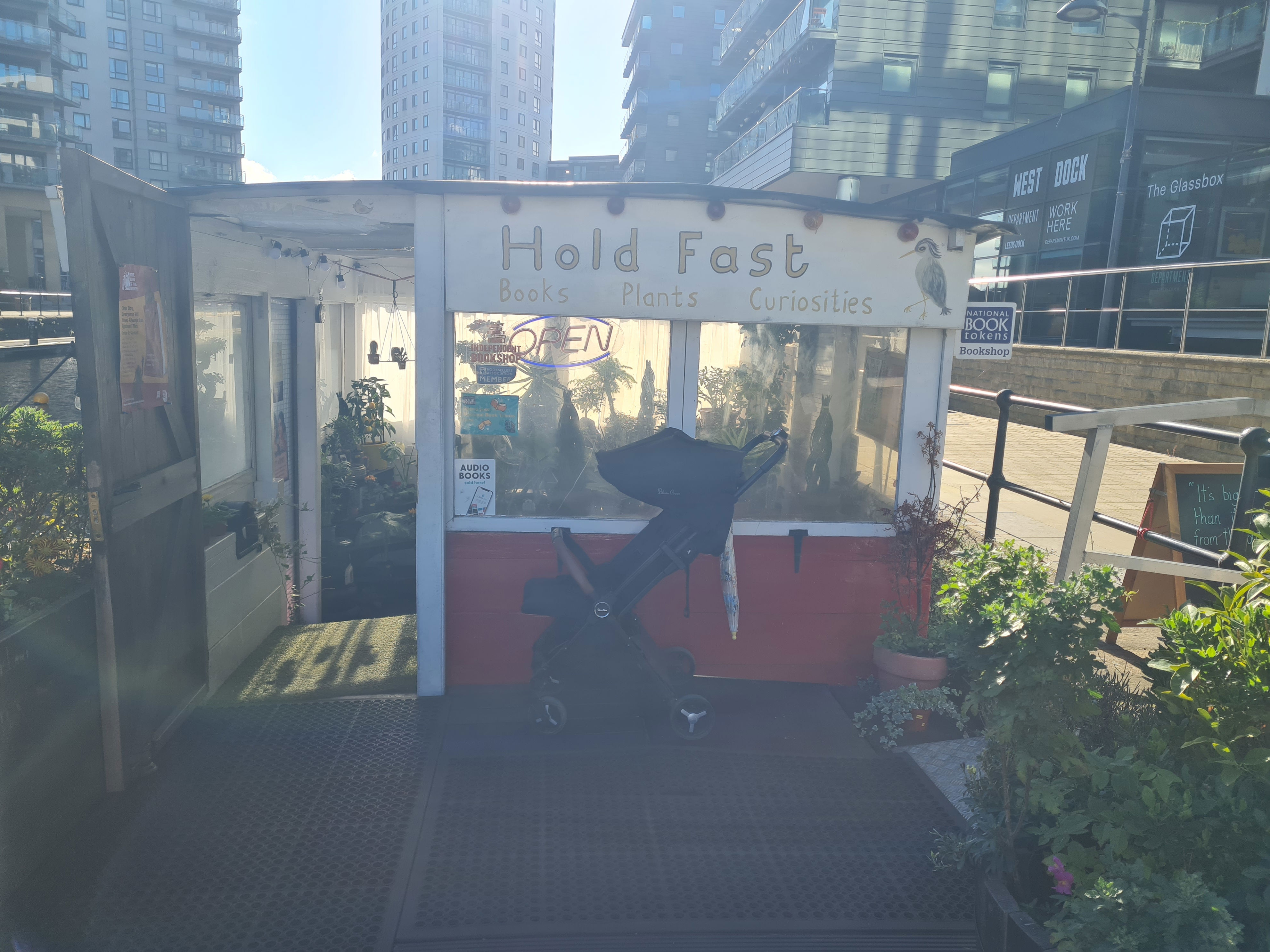 Hold Fast Bookshop: I visited the floating bookshop at Leeds Docks ...