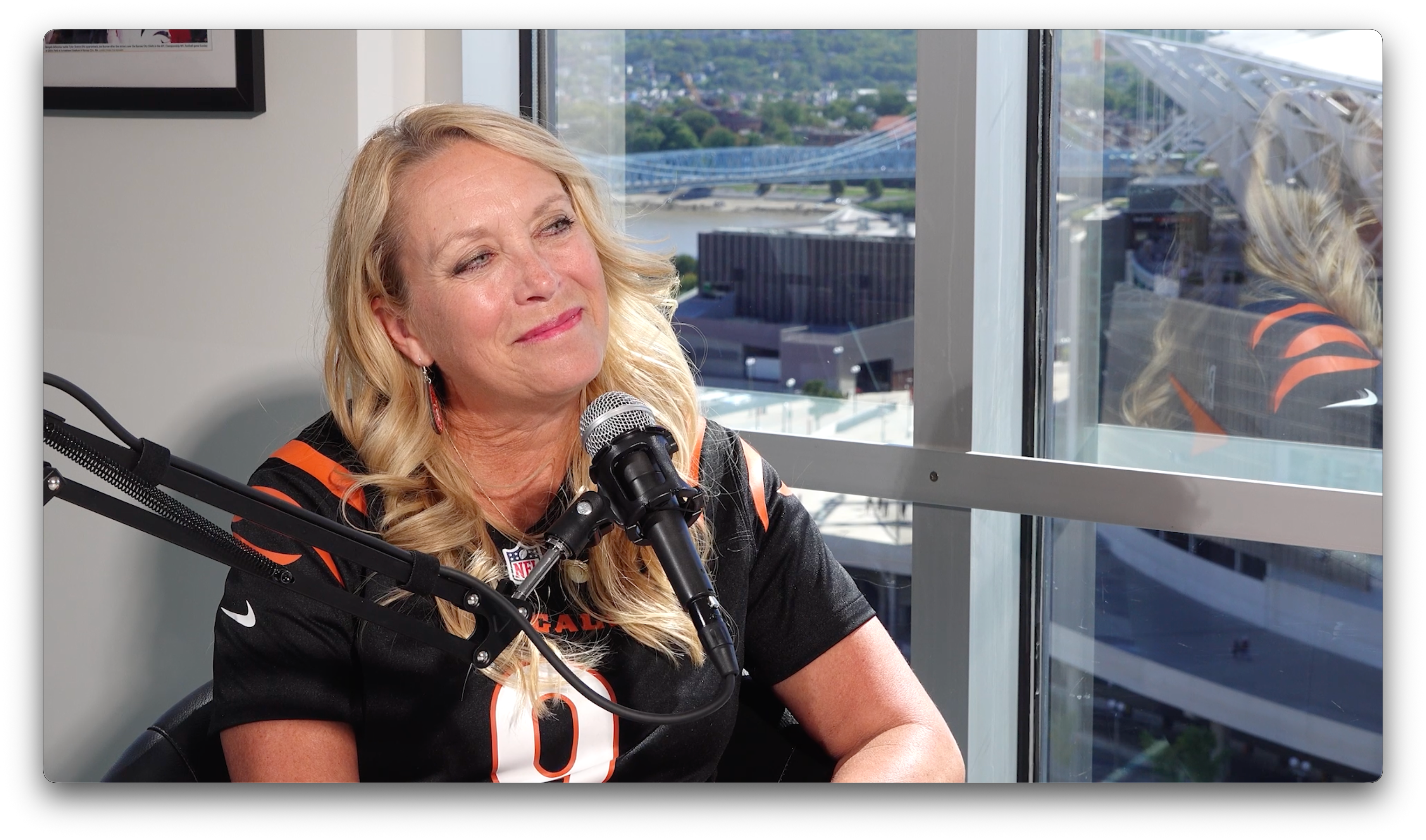 Joe Burrow's mom cries every single time he takes the field. Here's why