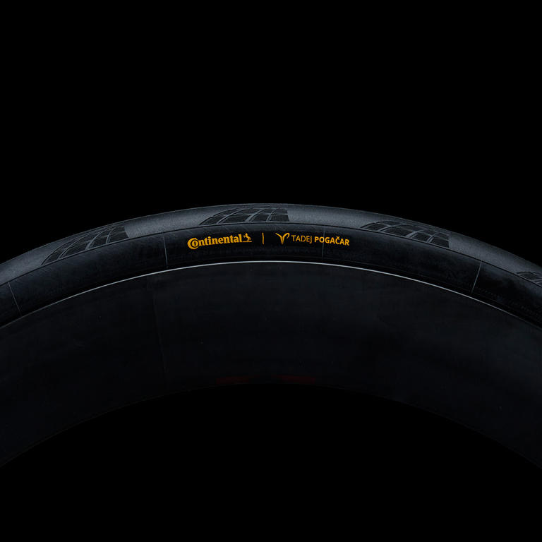 Continental brengt speciale Pogačar-editie van GP 5000 S TR uit