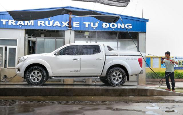 Ford recalls 223,472 F-150 pickups over unsecured fuel tank straps