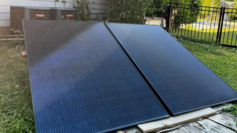 Use plug-in solar panels? Don’t skip these 4 winterizing steps