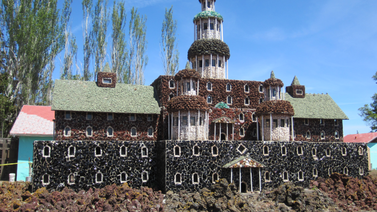 Oregon farmer turned cleared rocks into a four-acre garden of miniature ...