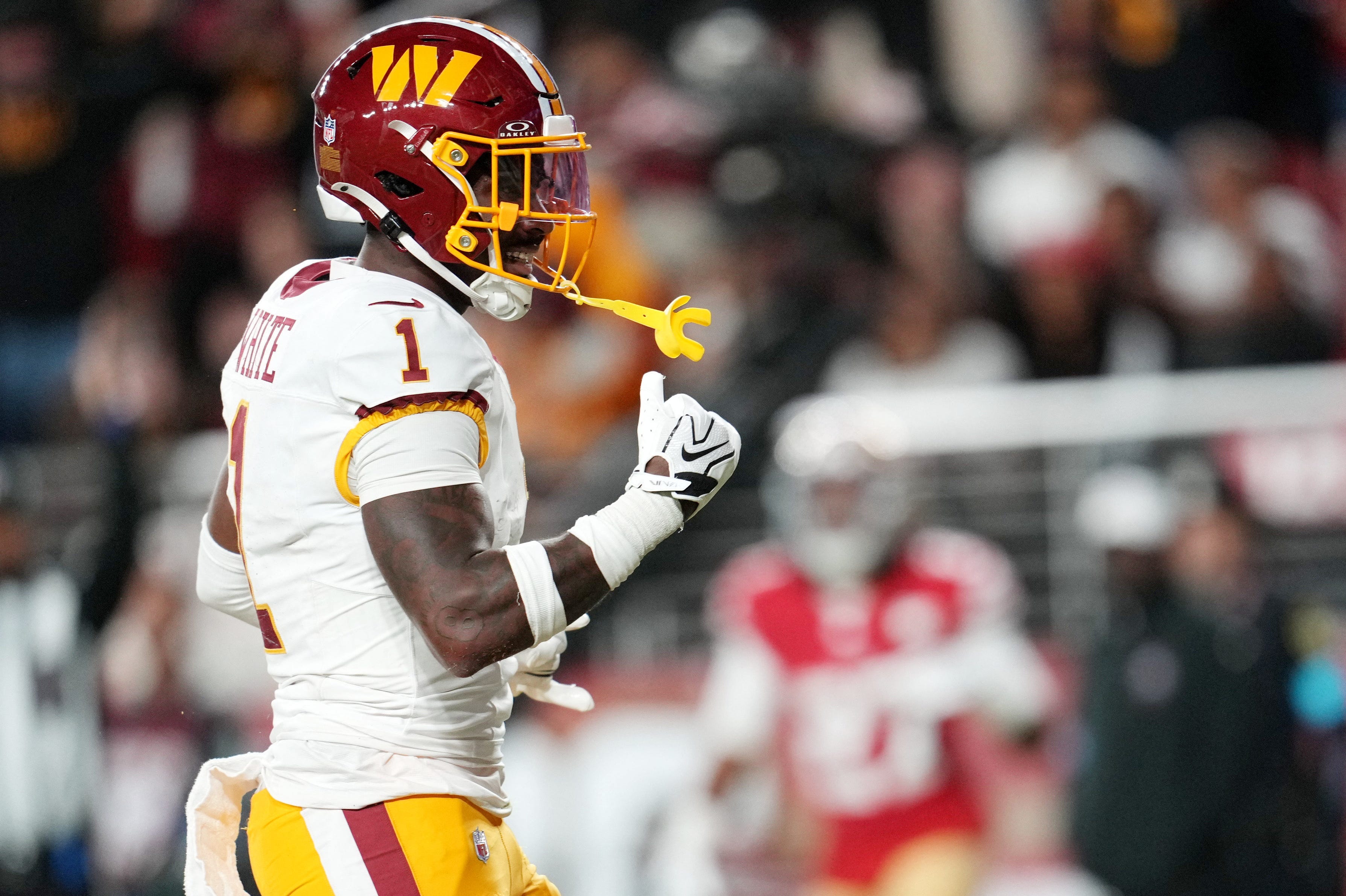 Watch: Commanders make it one-score game on Daniels’ TD pass to White