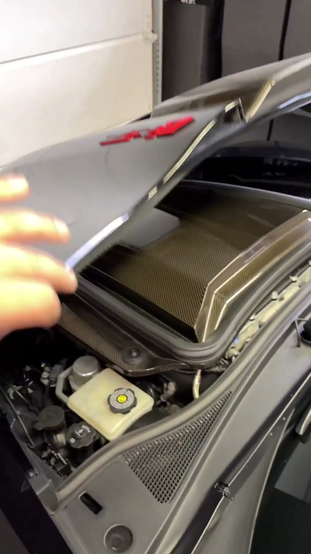 Can anyone tell me why my Corvette ZR1 makes this noise? 🦅