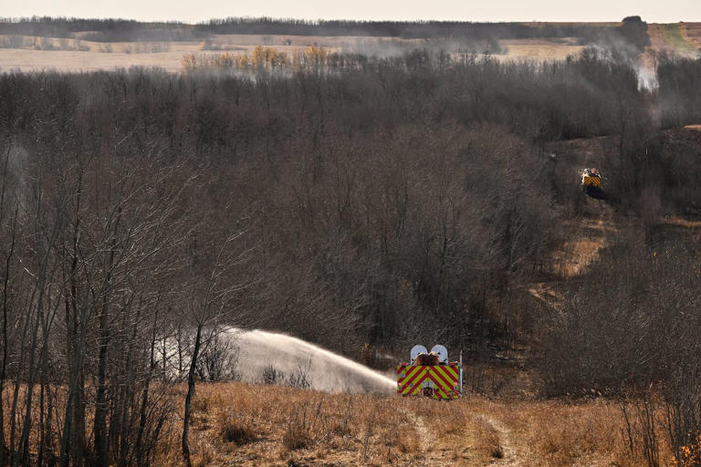 Conditions for wildfire were 'extreme' at Wainwright Saturday, experts say