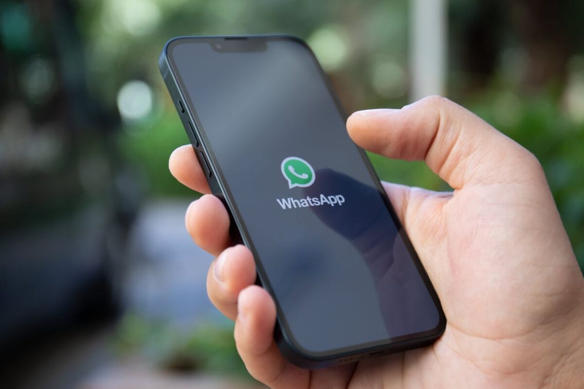iPhone users may soon be able to open all WhatsApp links within the app