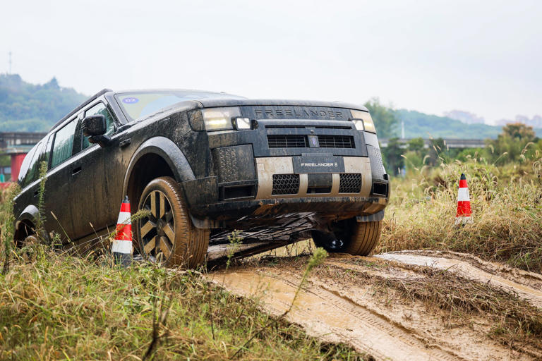 Freelander 8 engineer claims development testing goes beyond that of ...