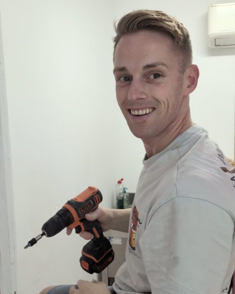 I quit London and saved £1.5k a month – now I own an ice cream shop in ...