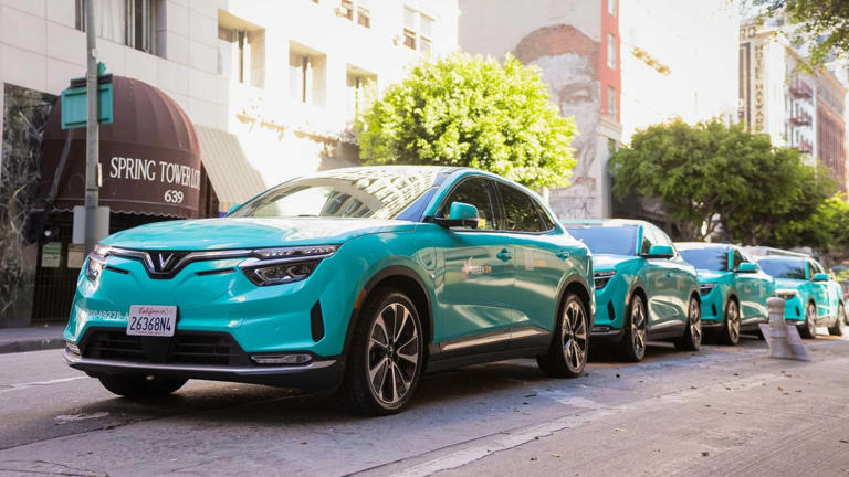 Hundreds of VinFast EVs are hitting US streets for a new ride-hailing ...