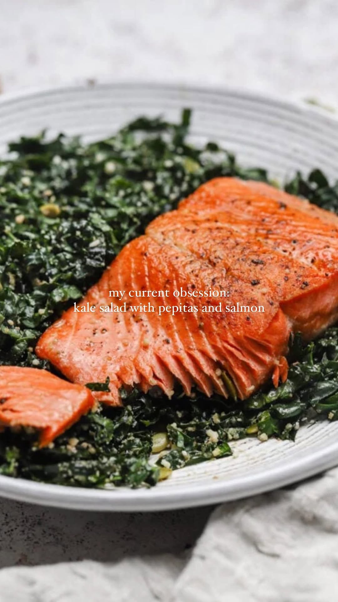 Easy kale salad with salmon ready in 20 minutes