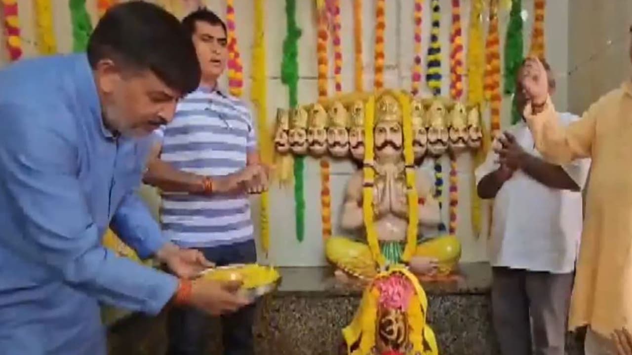 Saraswat Brahmins condemn burning of Ravan's effigy, offer prayers