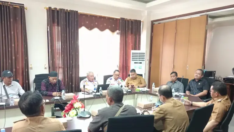 Jalan Sukarelawan dan Martadinata Muara Jawa dinanti 40 tahun, DPRD ...