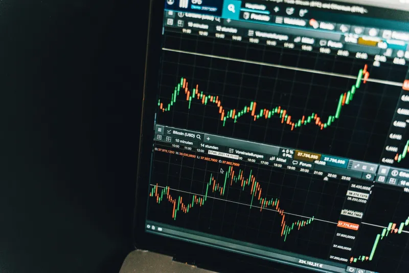 Daily Markets Briefing: STI slip 0.07%; Top stock is DFI Retail
