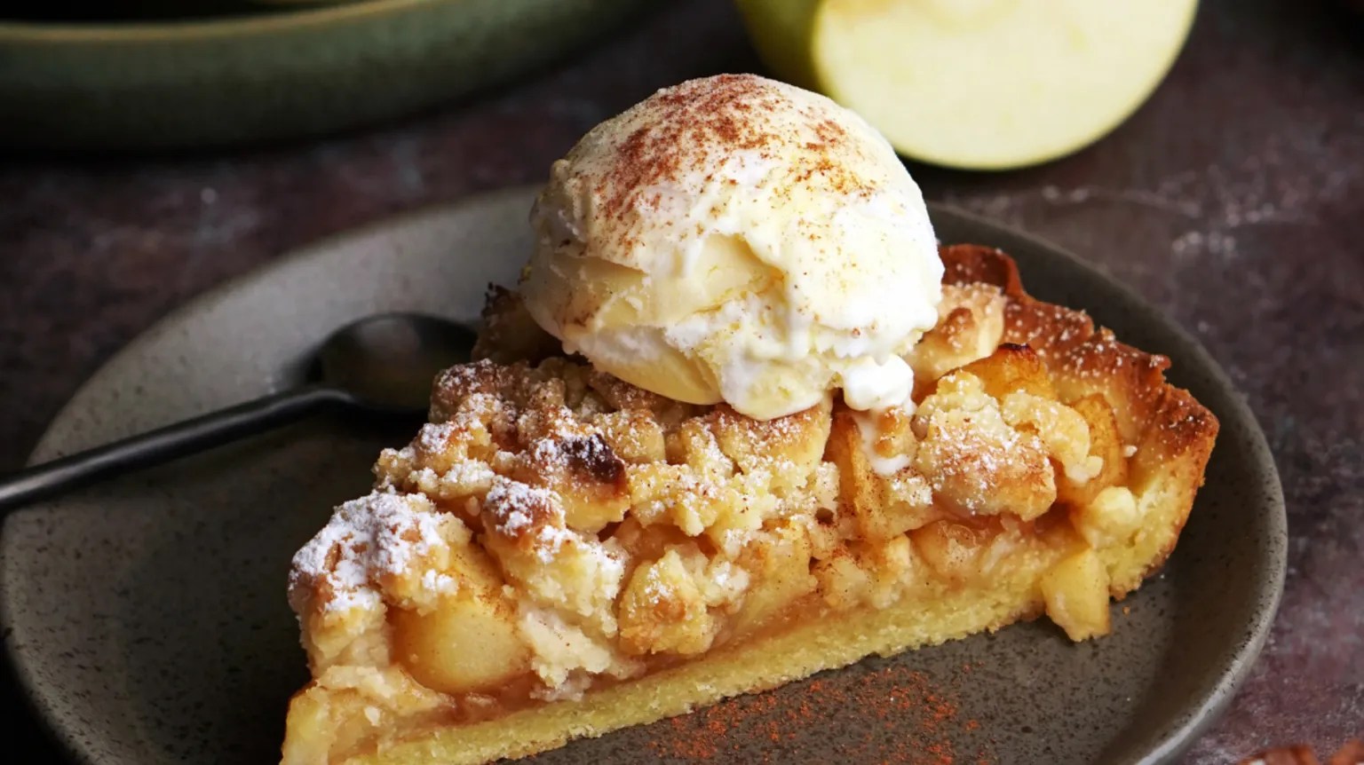 Himmlisch saftiger Apfelkuchen wie von Oma: So backst du Szarlotka 🍎