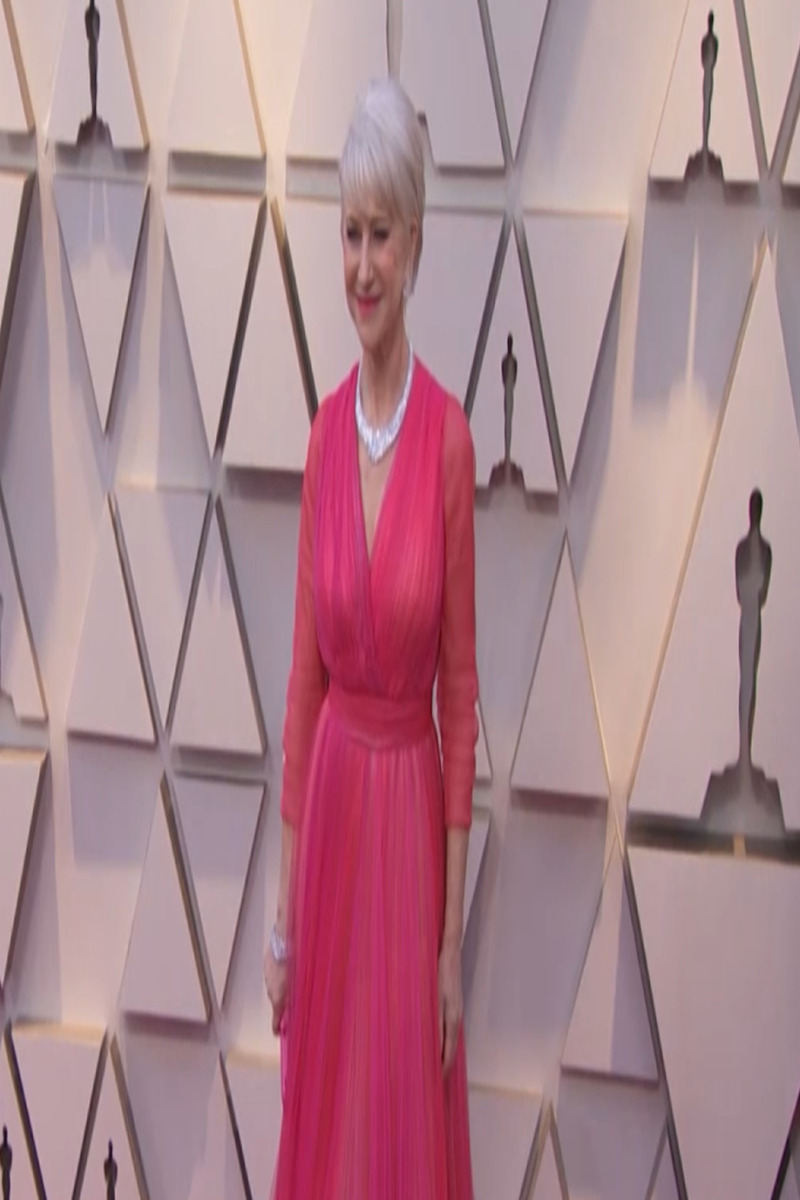 Helen Mirren sur le tapis rouge des Oscars