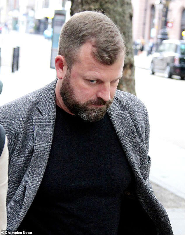 BA passenger brain damaged after slipping on spilt Baileys is accused ...