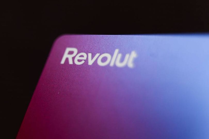 Revolut issues statement after outage leaves Irish customers unable to ...