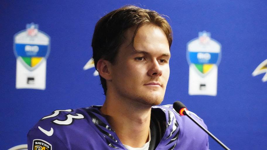 Ravens' Jake Moody reunion puts Tyler Loop right back under the microscope