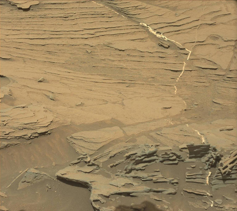 There's a weird 'floating spoon' on Mars. This is where it came from ...