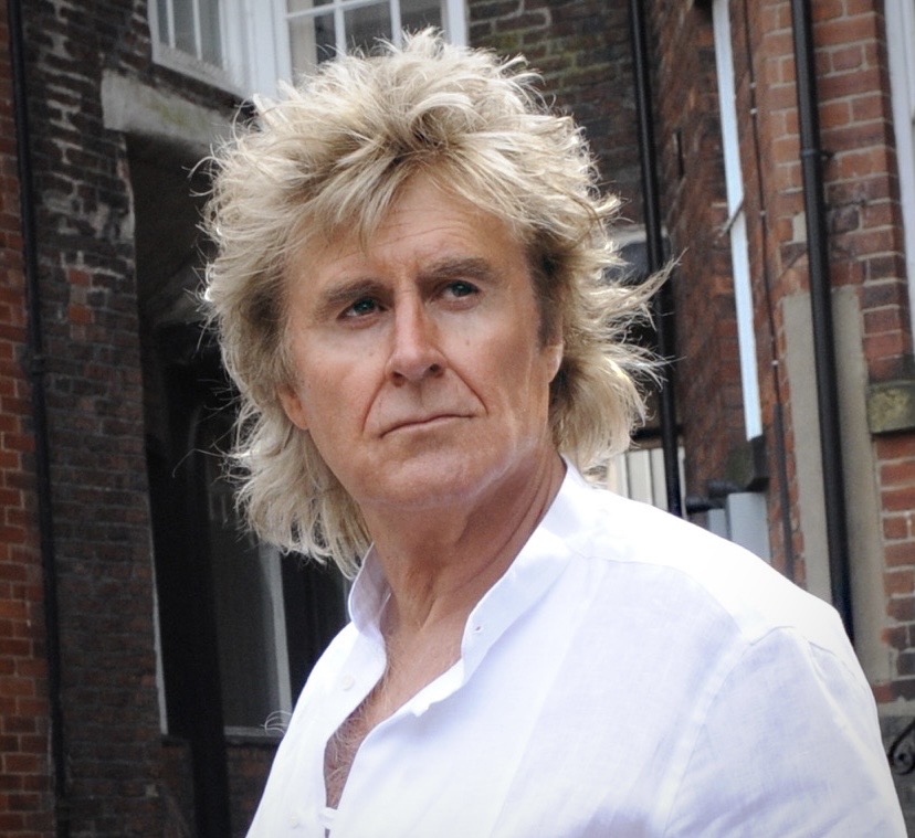Doncaster rocker John Parr made honorary member of iconic Welsh choir